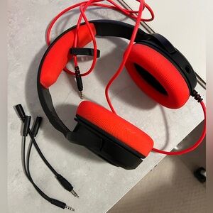 Corsair HS35 STEREO Gaming Headset Red